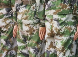 娱乐吃瓜酱军训